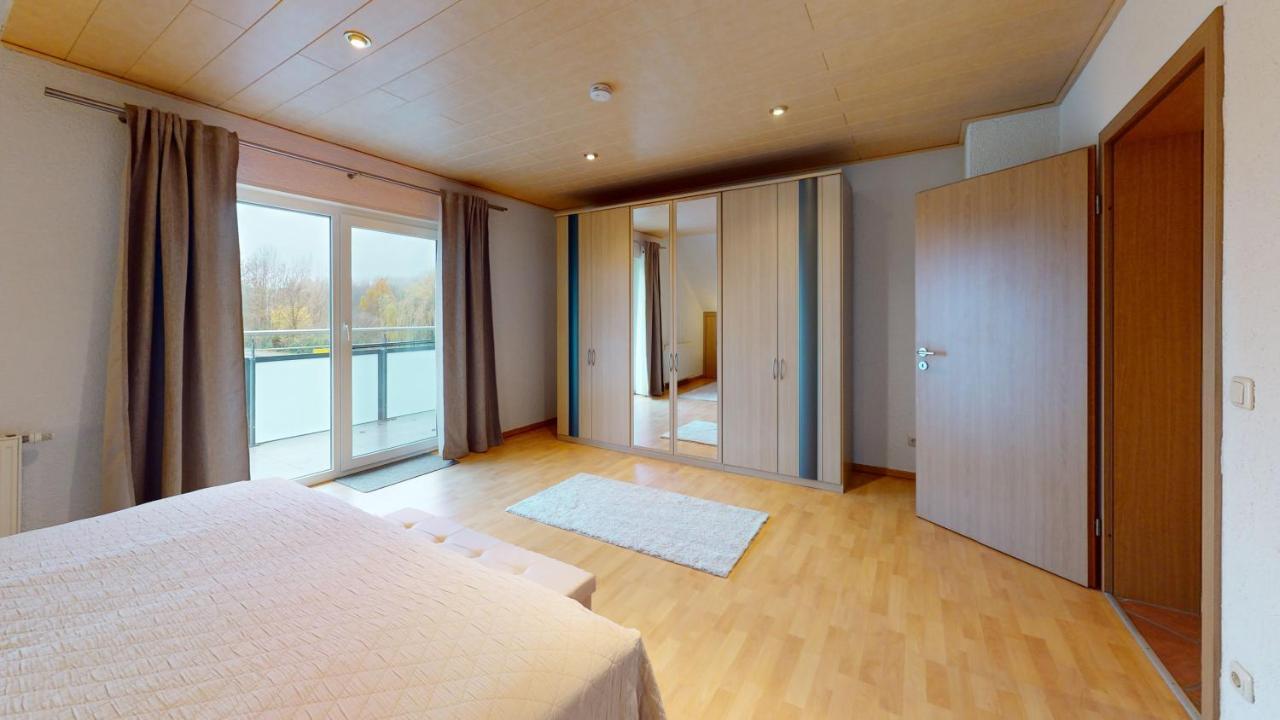 Ferienhaus Hoffmann Am Rheinbogen アルトルスハイム エクステリア 写真