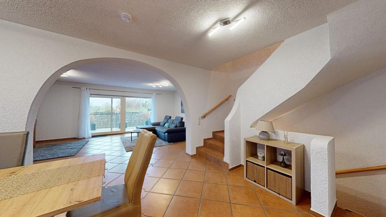 Ferienhaus Hoffmann Am Rheinbogen アルトルスハイム エクステリア 写真