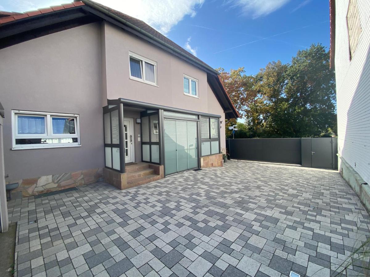 Ferienhaus Hoffmann Am Rheinbogen アルトルスハイム エクステリア 写真